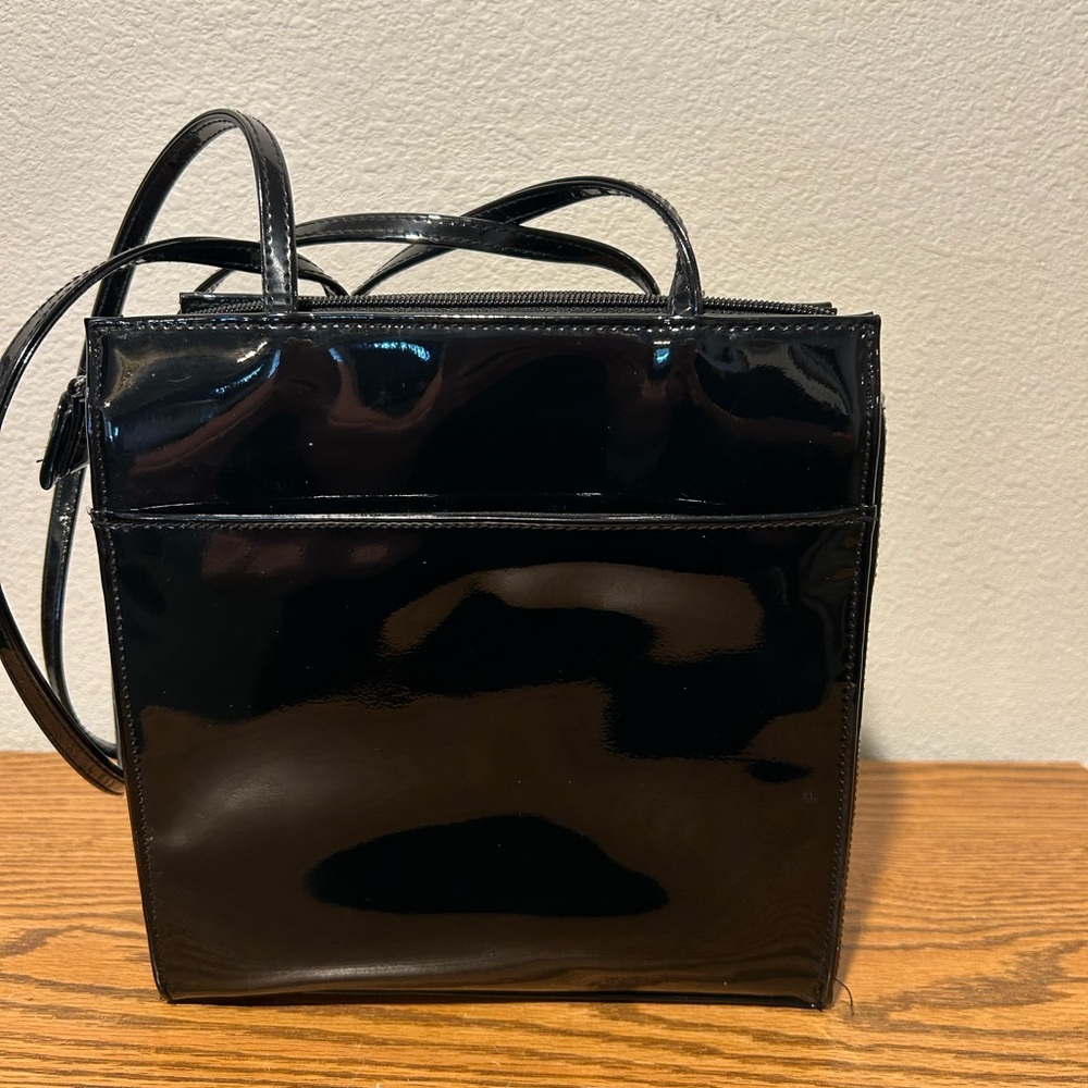 Vintage Kathy Ireland Glossy Black Crossbody Bag - Picture 2 of 12